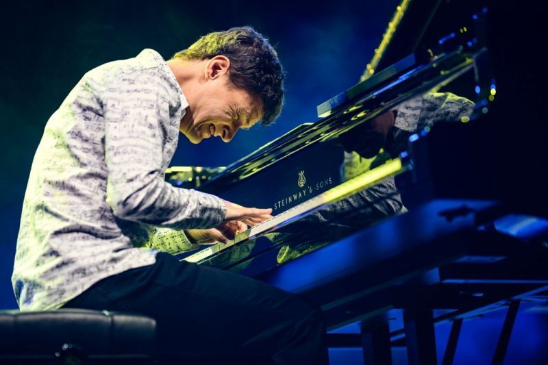 „About Chopin...” – koncert Macieja Tubisa 🎹