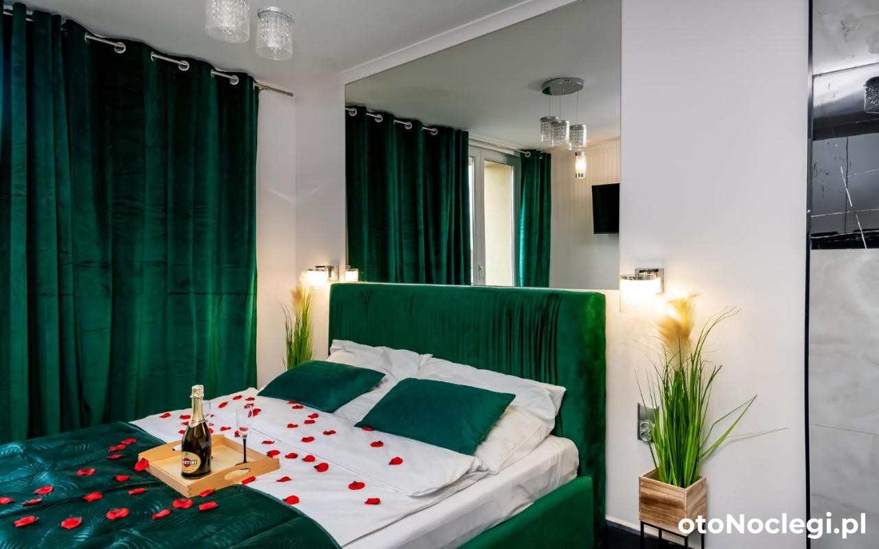 Lipowa Love Rooms Apartamenty Jacuzzi Białystok (11)
