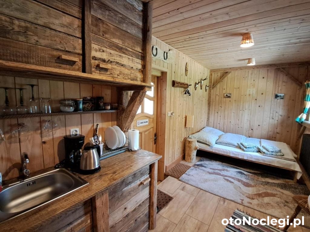 Agroturystyka Stylowy Pokój w Stajni Krajno Zagórze (1)