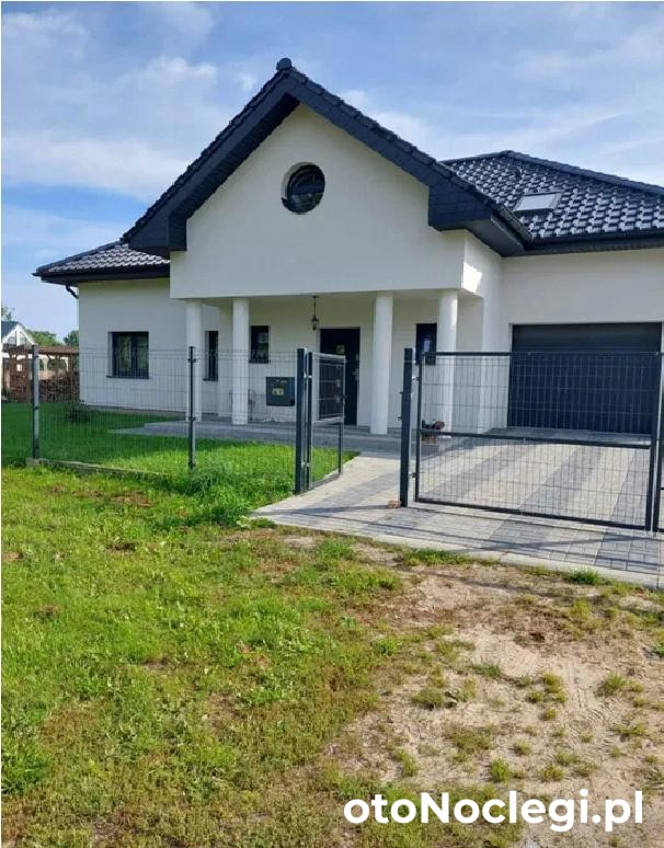 Dom na wynajem Sierosław