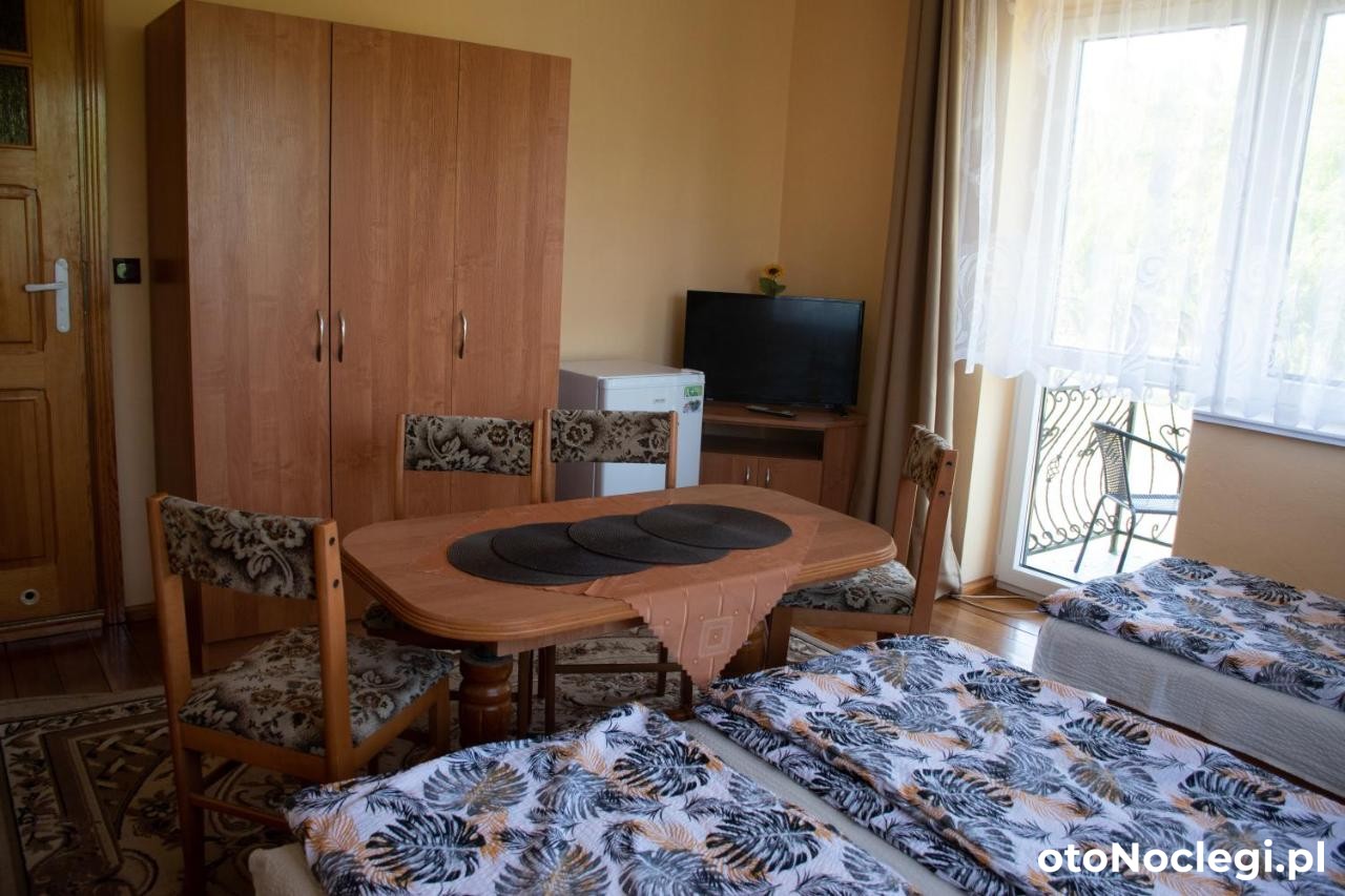 Pokoje Goscinne Anna Maria Jastrzębia Góra (32)
