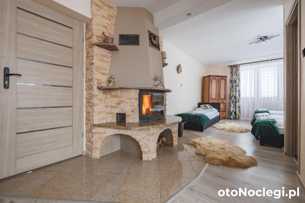 Wilczkowe Izby Leśnica (2)