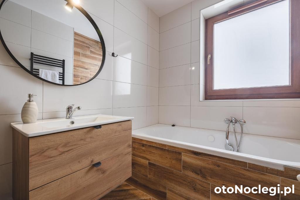 Wilczkowe Izby Leśnica (5)