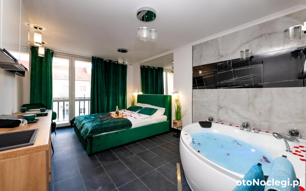 Lipowa Love Rooms Apartamenty Jacuzzi Białystok (13)