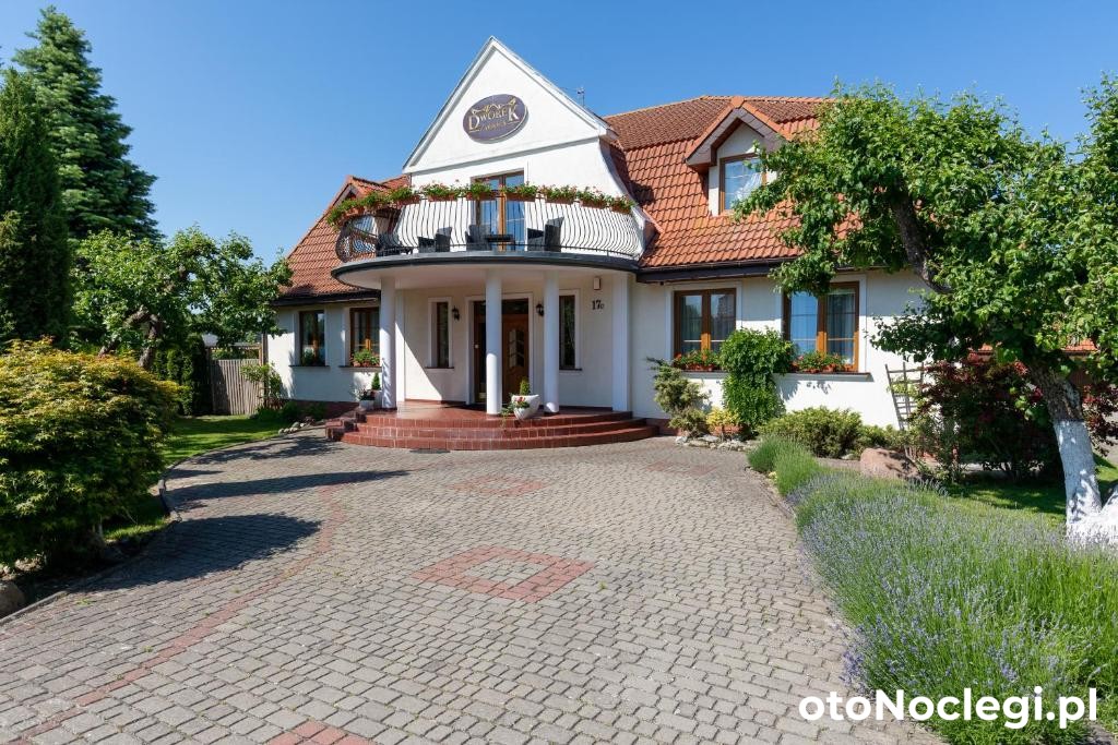 Dworek Zielińskich Rewal (16) Dworek Zielińskich Rewal (16)