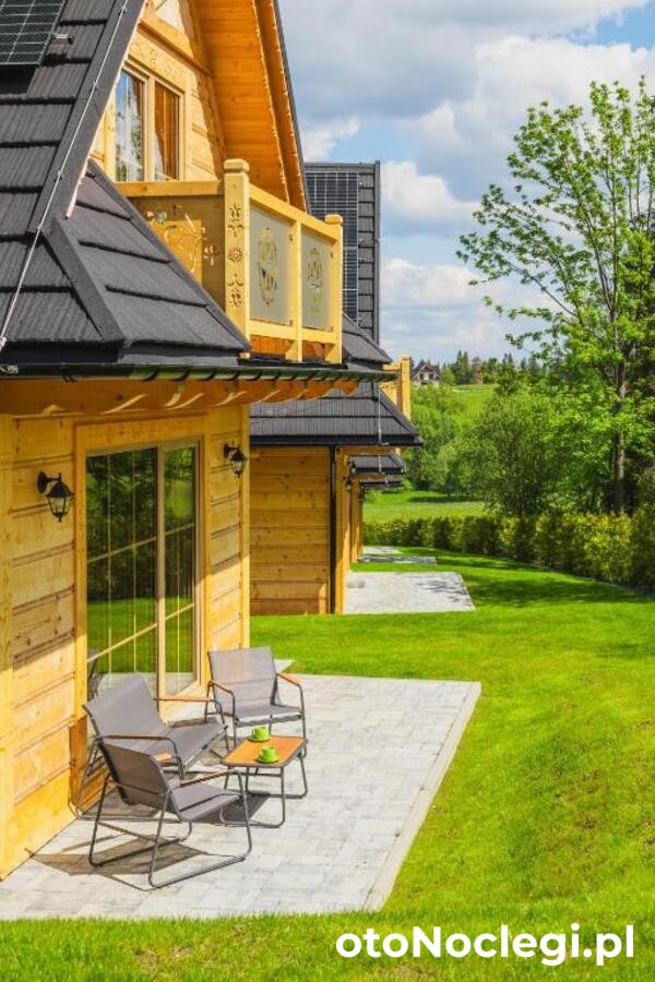 Krokusowa Dolina - wioska pod Tatrami