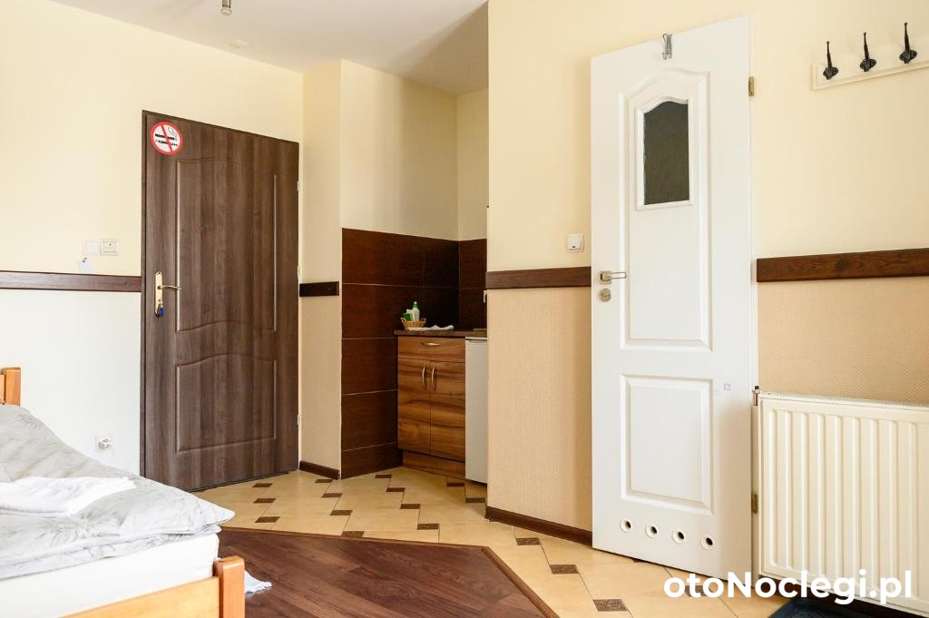 Pokoje Gościnne CYKADA Szklarska Poręba (28)