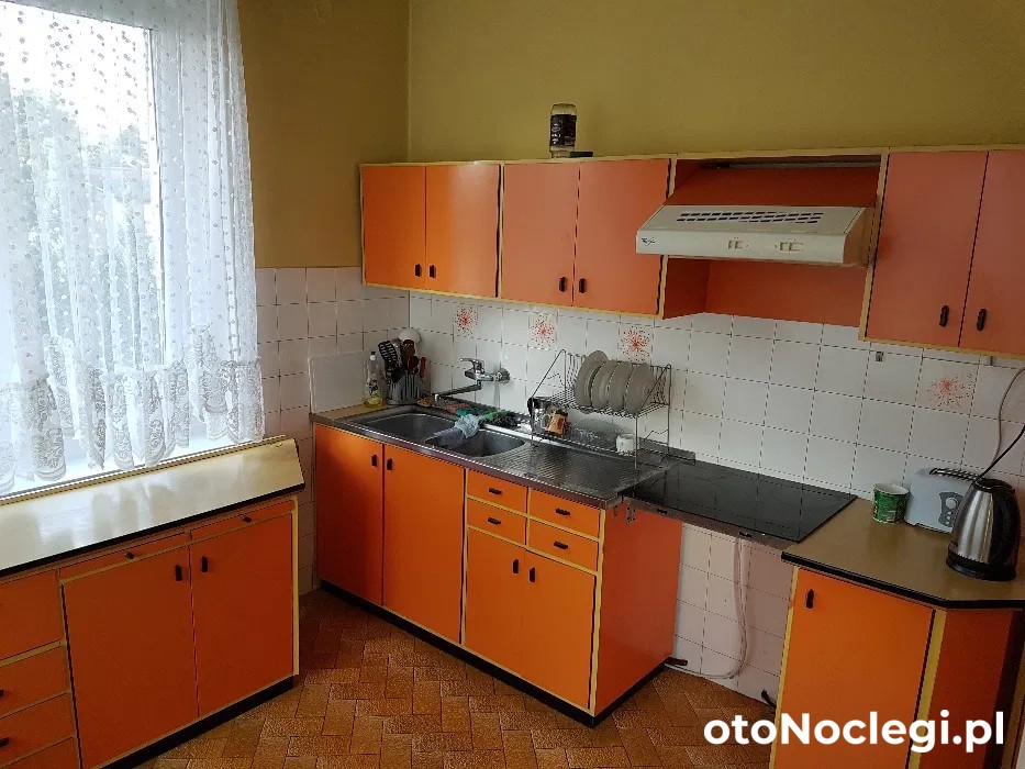 NOCLEGI dla pracowników 10min do ul. św. Rocha - Faktura VAT WiFi Częstochowa (2)