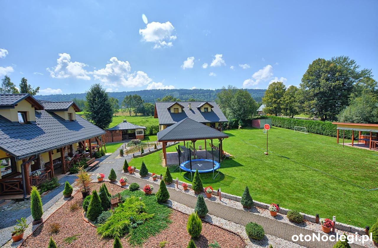 Całoroczne domki apartamentowe Pod lipą, Ustrzyki Dolne (1)