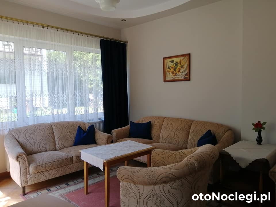 Pokoje Gościnne Przy Lesie Białogóra (3) Pokoje Gościnne Przy Lesie Białogóra (3)