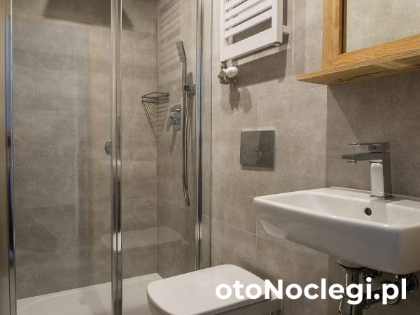 Bacówka Centrum Pokoje Gościnne i Apartamenty Zakopane (2)