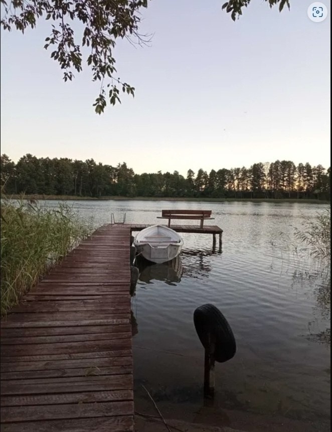 Bliski dostęp do plaży i jeziora (1)