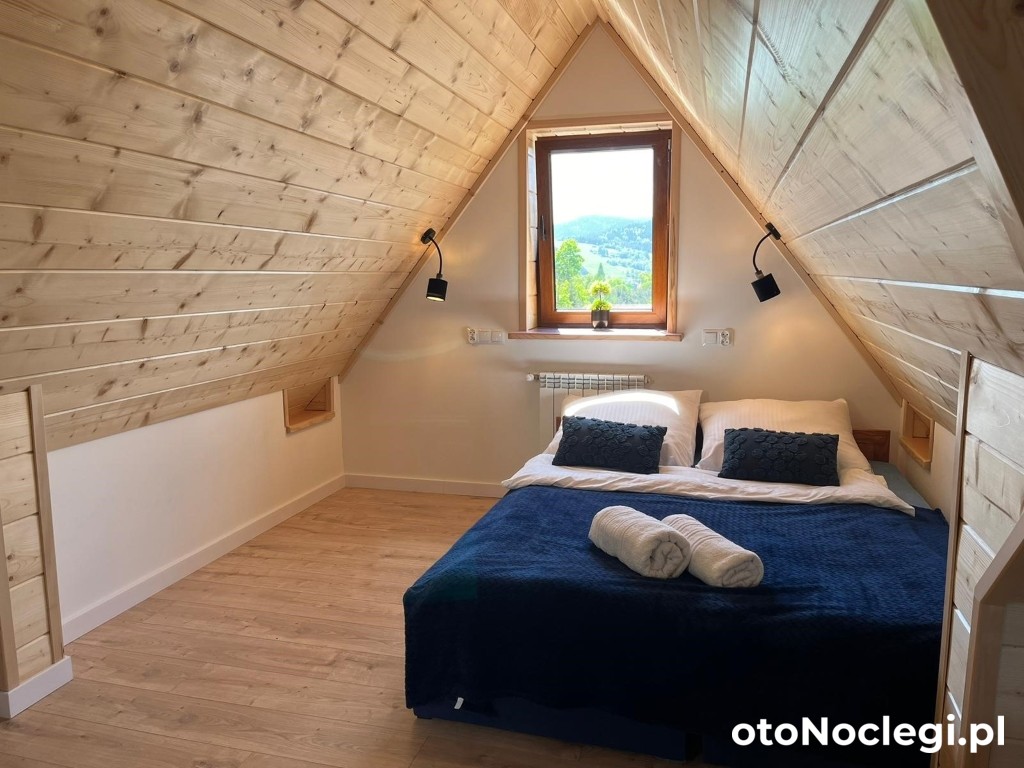 Apartament rodzinny na poddaszu (1)