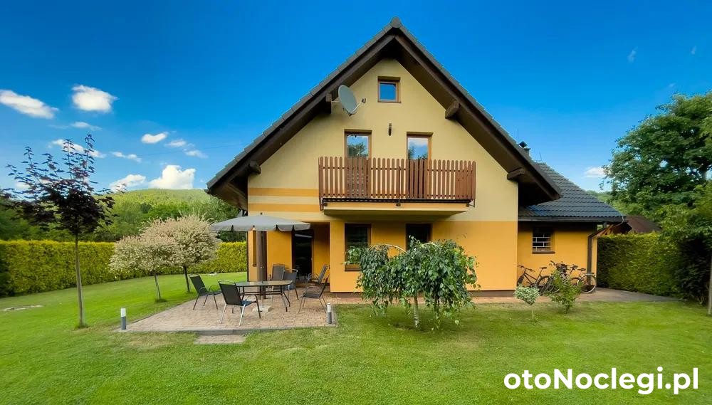 Domek 10 os. na wyłączność nad samym brzegiem rzeki Brennica (1)