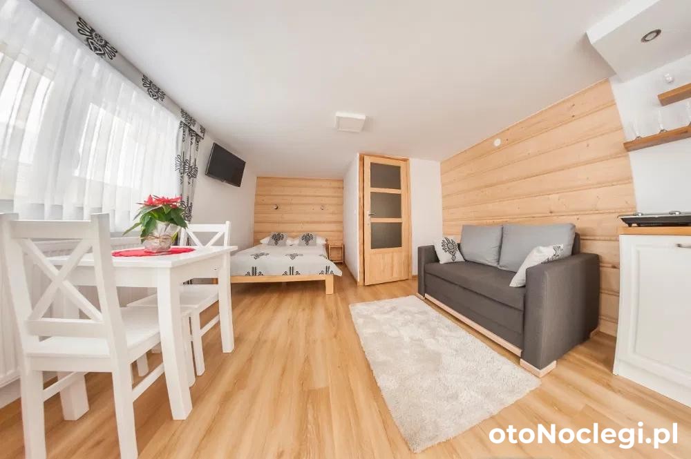 Pokoje i Apartamenty u Andrzeja – Szaflary (1)