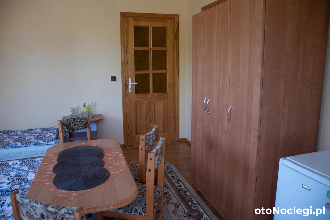 Pokoje Goscinne Anna Maria Jastrzębia Góra (30)