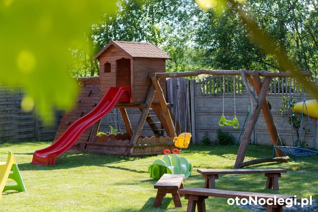 Dworek Zielińskich Rewal (4) Dworek Zielińskich Rewal (4)