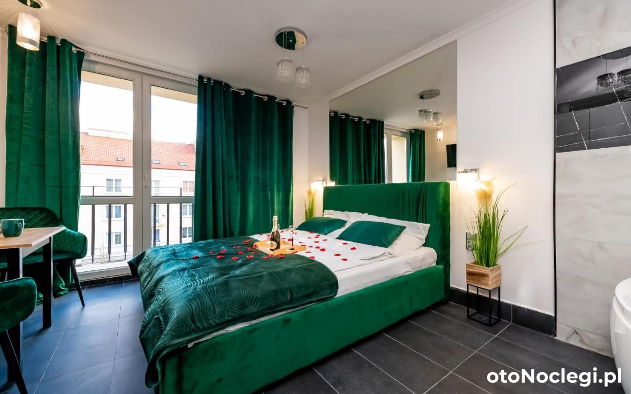 Lipowa Love Rooms Apartamenty Jacuzzi Białystok (12)