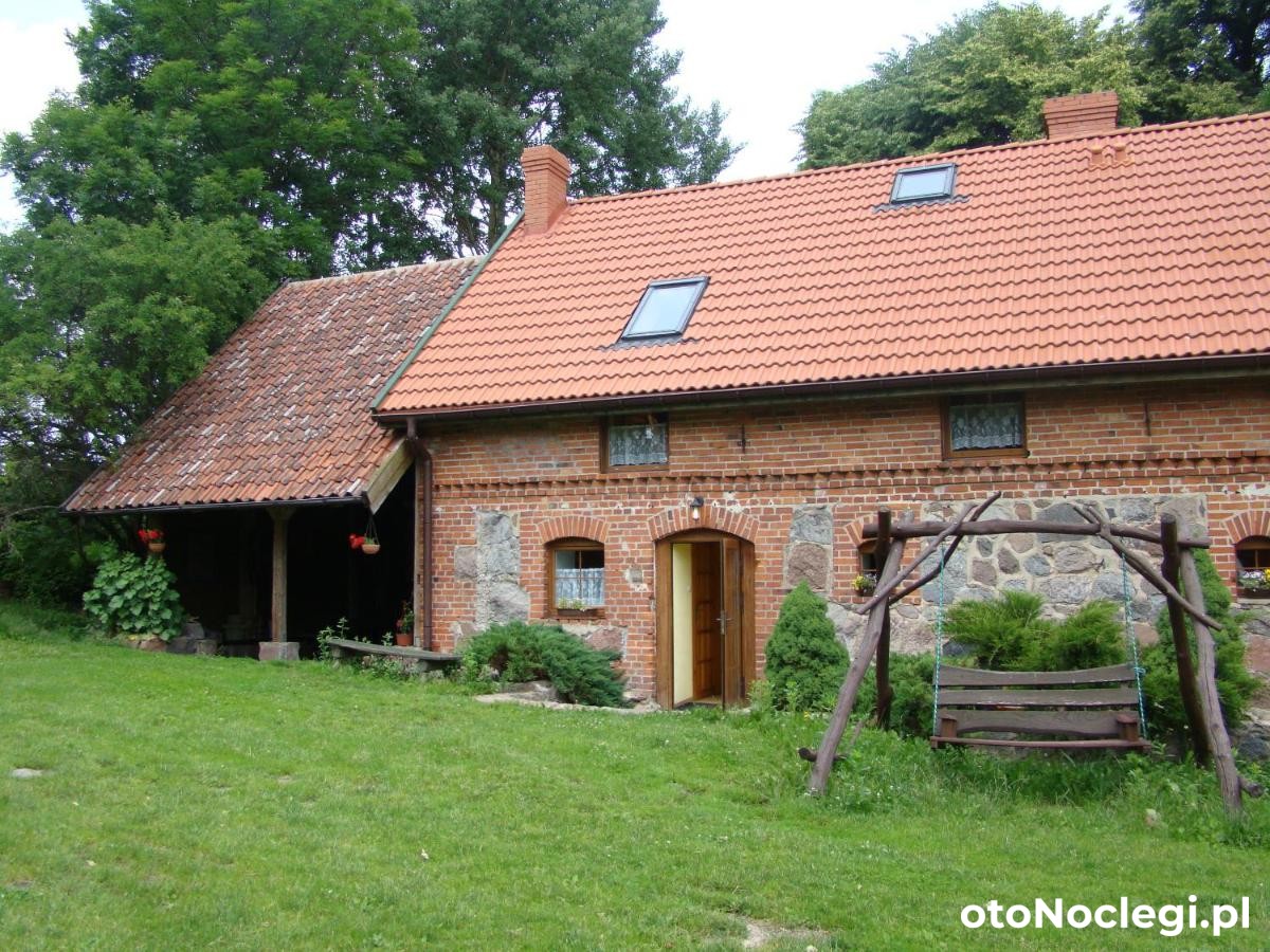 Zagroda Cztery Wiatry, Sądy (1)