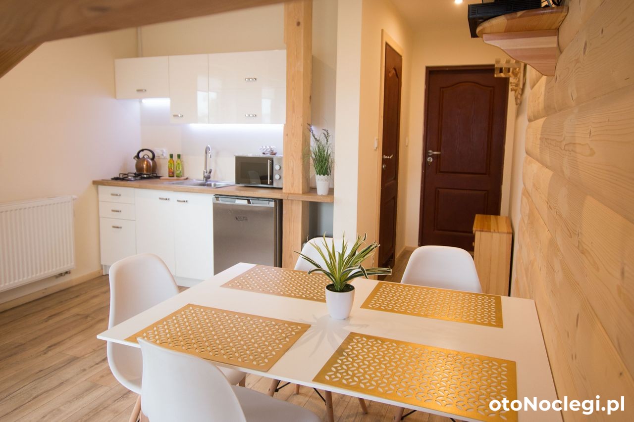 Noclegi u Gabrysi pokoje , apartamenty i Domek u Justyny Kościelisko (6)