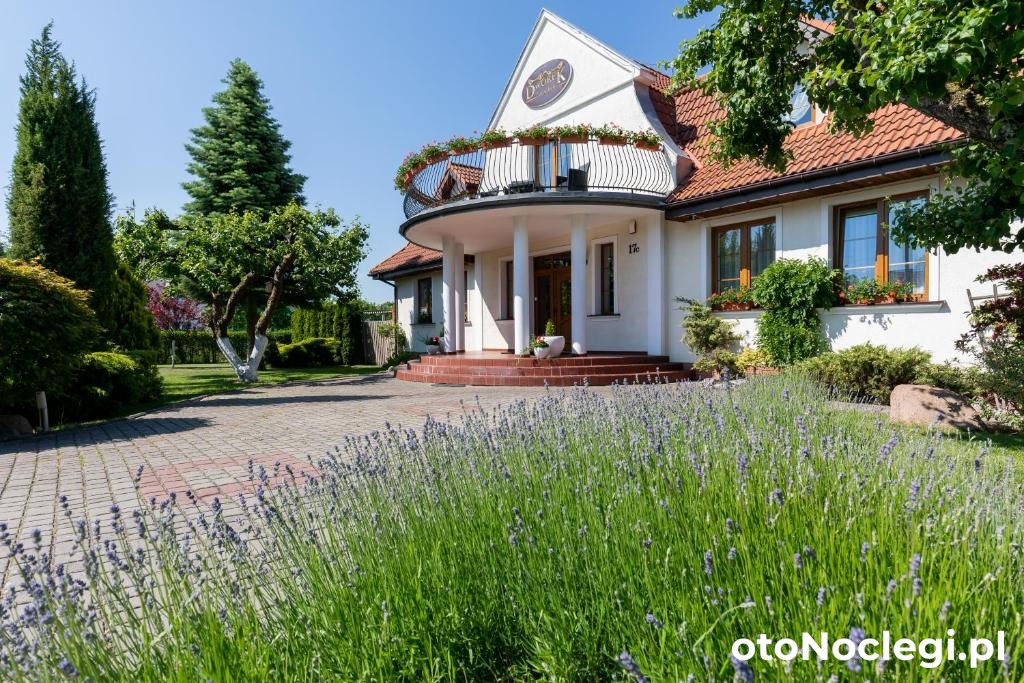 Dworek Zielińskich Rewal (33) Dworek Zielińskich Rewal (33)