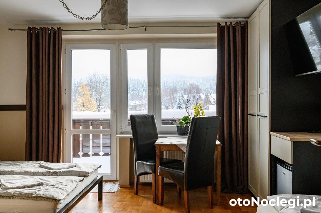 Pokoje Gościnne CYKADA Szklarska Poręba (21)