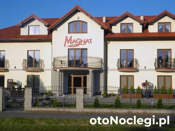 Magnat Noclegi, Rowy (1)