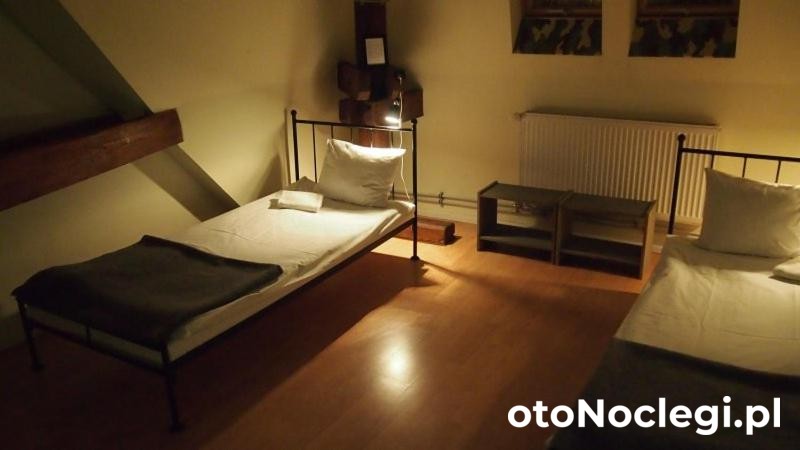Baza 15 - noclegi Wrocław (5)