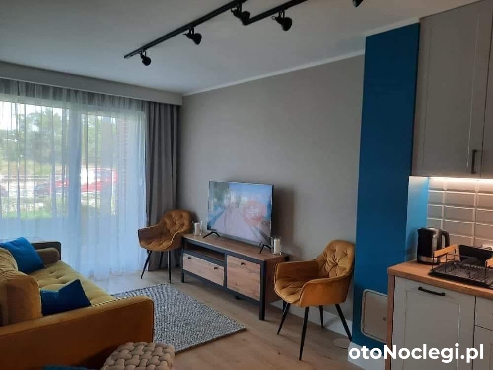 Jantar Apartament Bursztynowa Kanapa Jantar (4) Jantar Apartament Bursztynowa Kanapa Jantar (4)