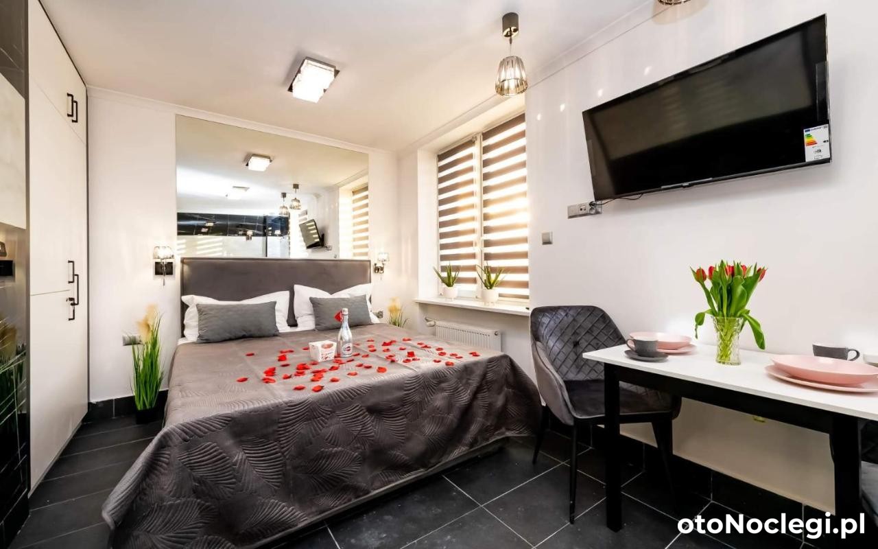 Lipowa Love Rooms Apartamenty Jacuzzi Białystok (8)
