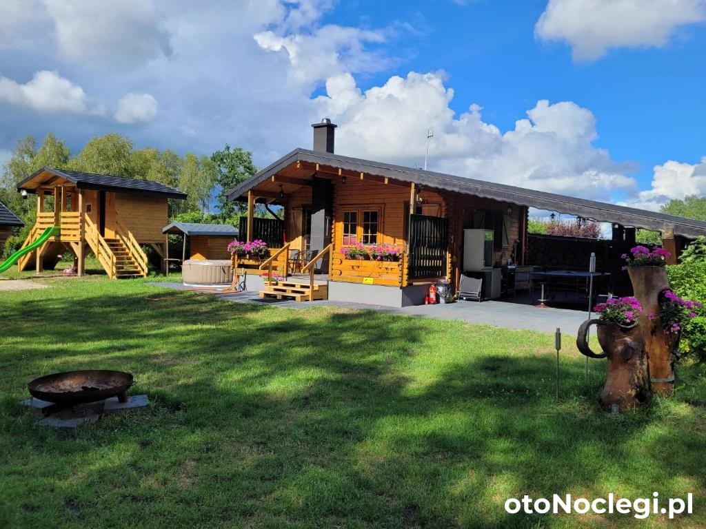 Letniskowy domek z Bali (1)