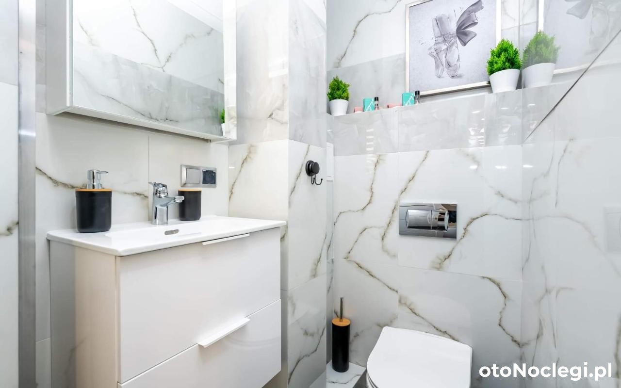 Lipowa Love Rooms Apartamenty Jacuzzi Białystok (14)