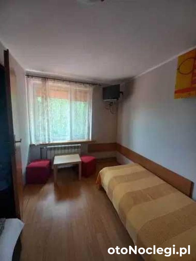 Noclegi Brzeziny (1)