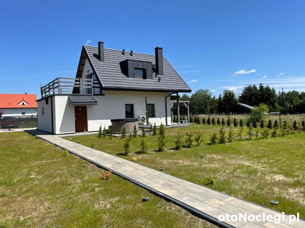 Domek letniskowy + Jabłonka – Jezioro Omulew  (1)