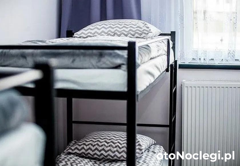 Noclegi pracownicze, Łopuszno (1)