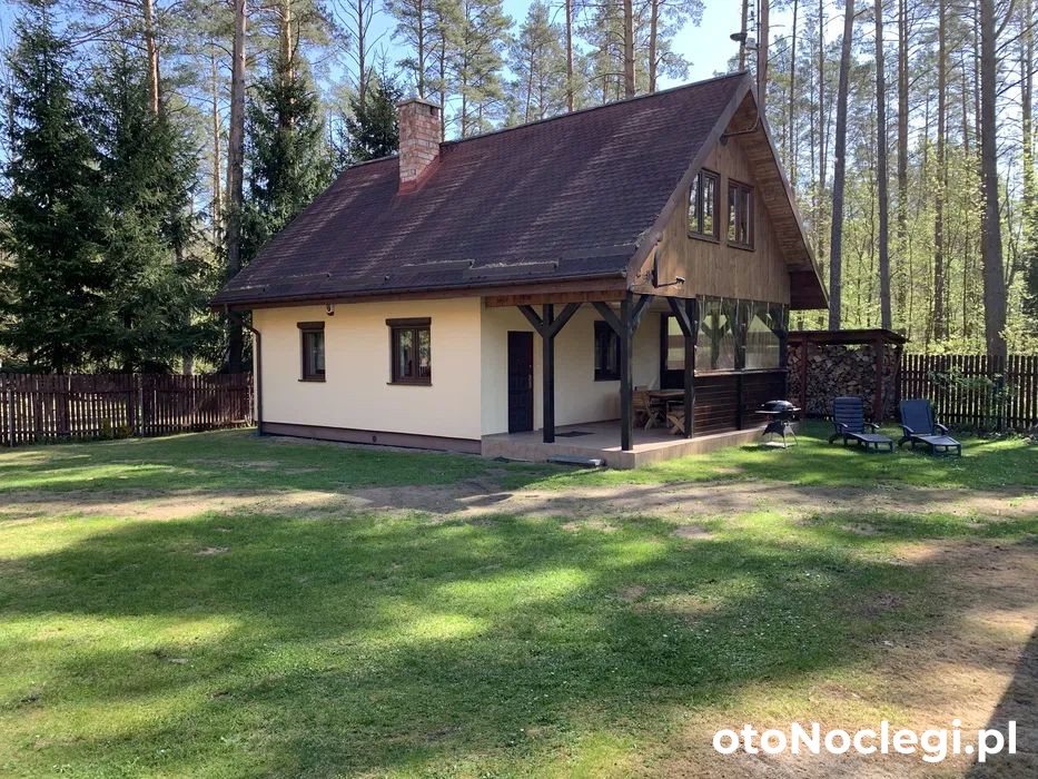 Domek letniskowy w Zaciszu (1)
