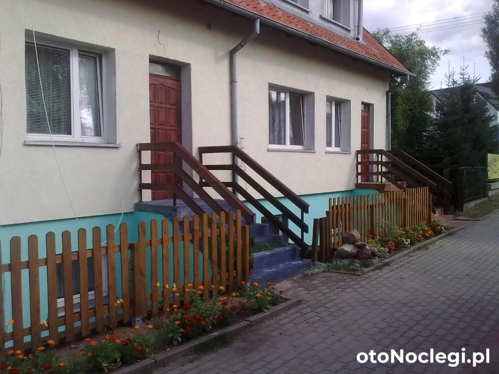 Apartamenty i Pokoje Skarpa – Wilkasy (1)