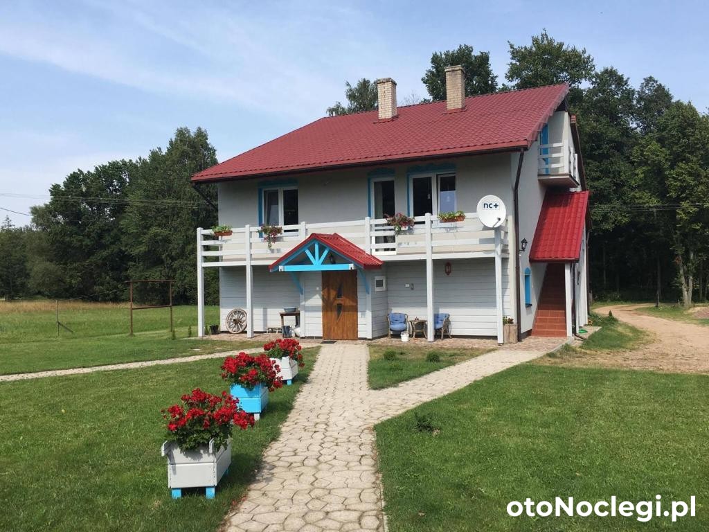 Dom na Starym Gościńcu Tiszyna (1)