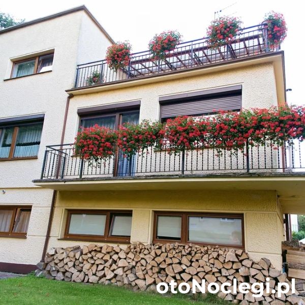 Pokoje i apartamenty