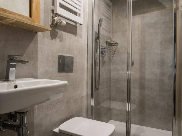 Bacówka Centrum Pokoje Gościnne i Apartamenty (5)