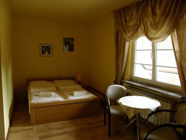 Pokoje w Zajazd Baba Jaga (5)