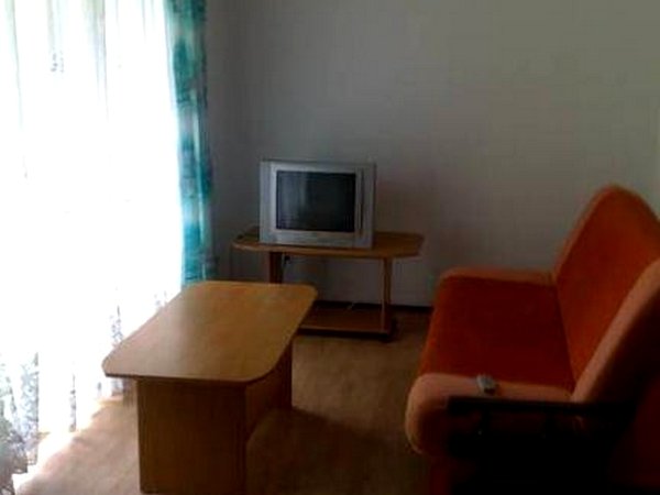 Wnętrze pokoju (2)