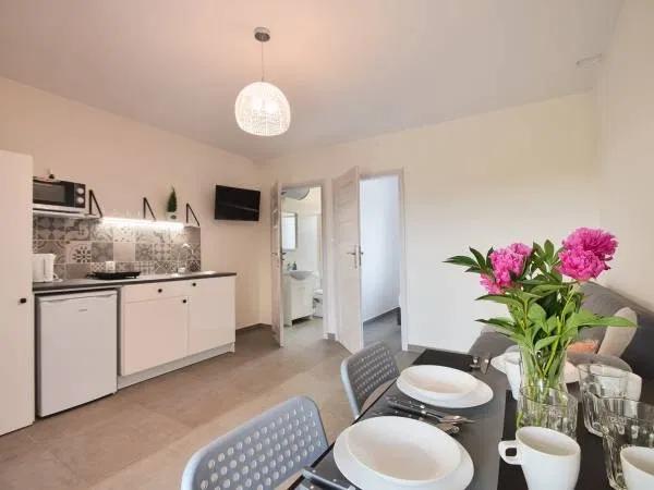 Pełne wyposażenie (2)