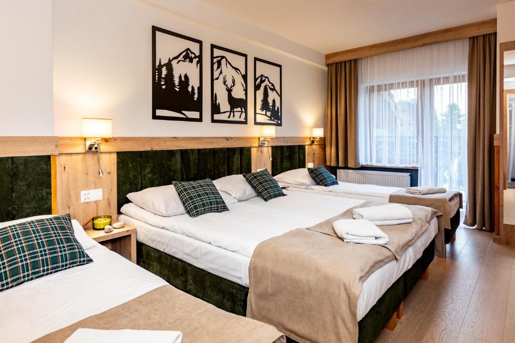 Pokój trzyosobowy z balkonem