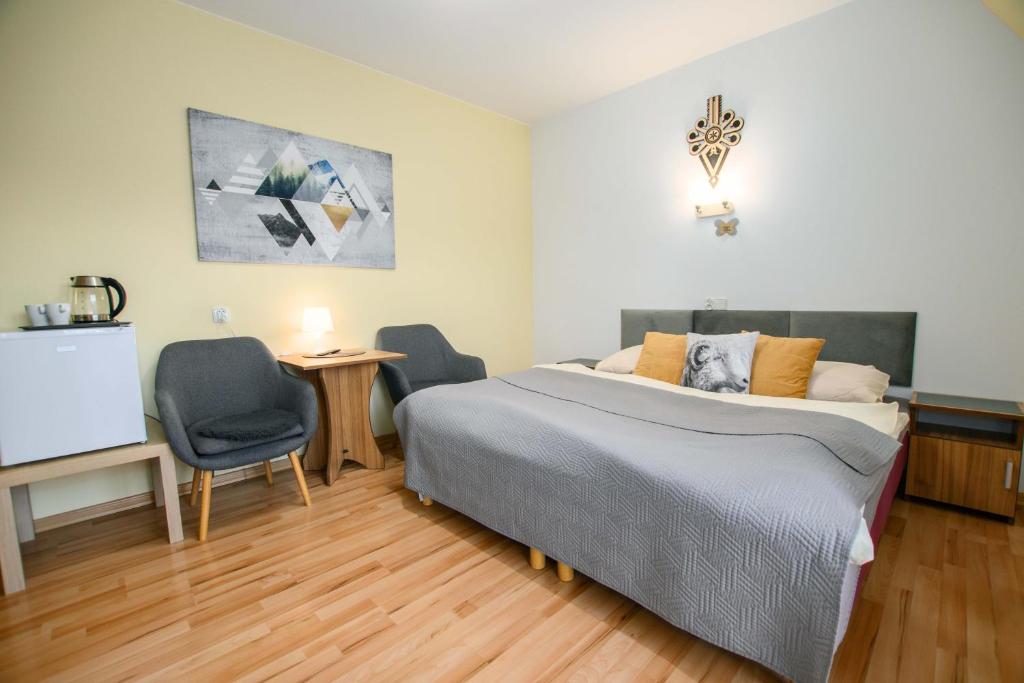 Pokój Dwuosobowy z balkonem