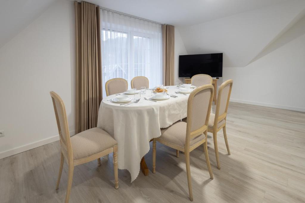 Apartament Nr.4   3 sypialnie, 6 osob