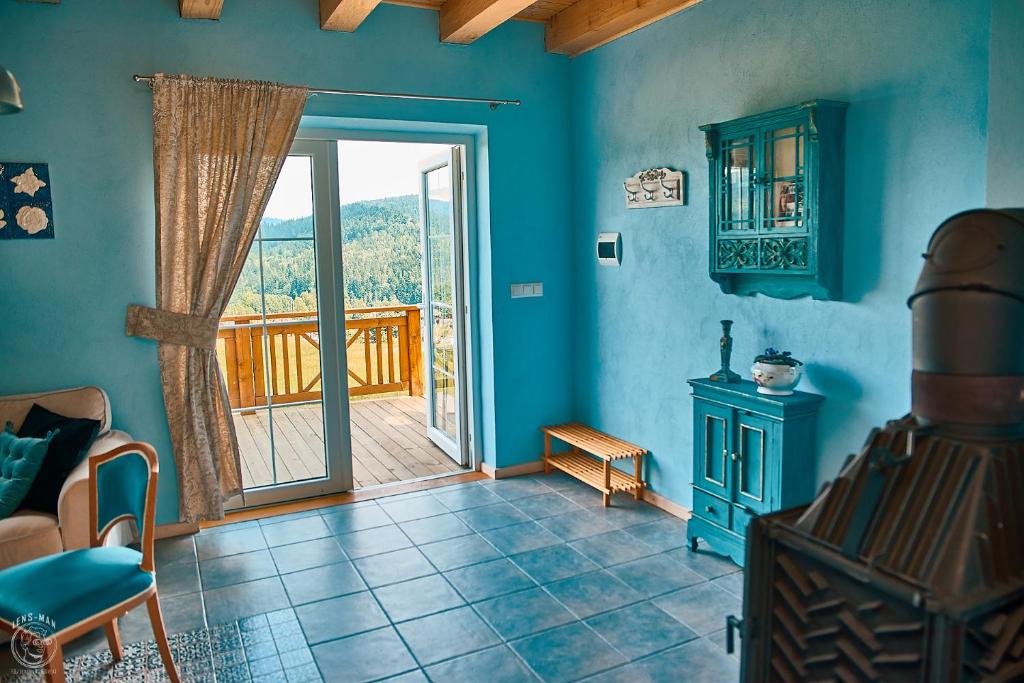 Apartament z tarasem i widokiem na góry