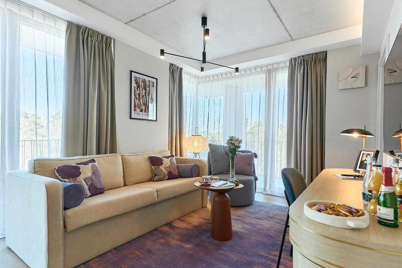 Golden Hour Apartments - Loft 302