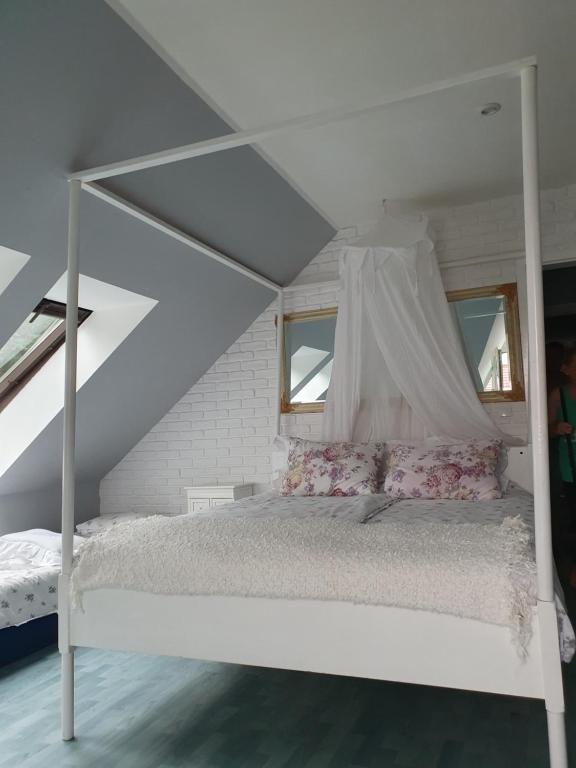 Pokój rodzinny z balkonem