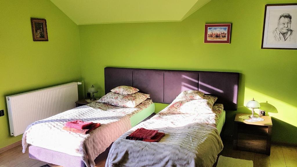 Pokój rodzinny z balkonem